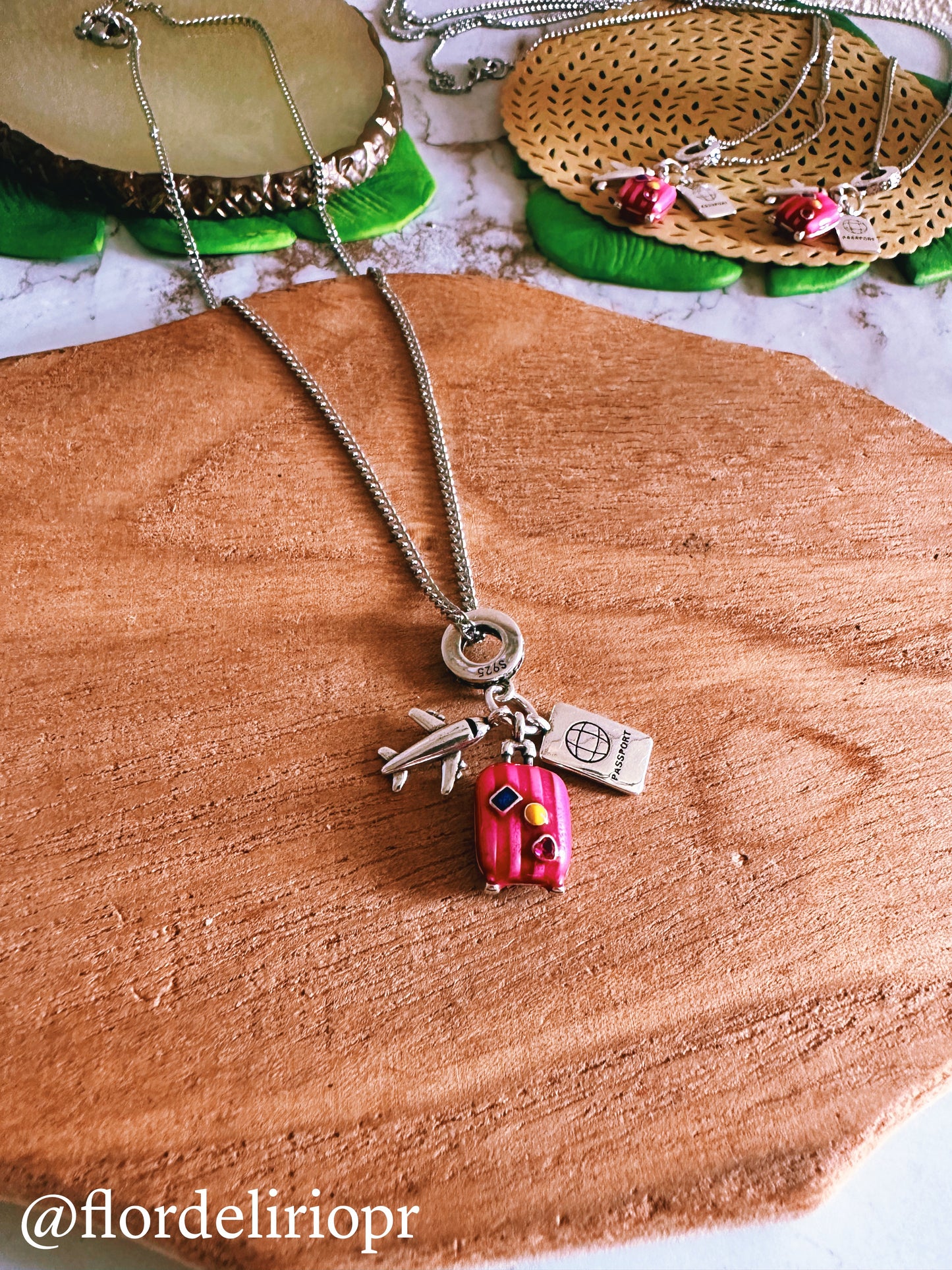 Pink baggage travel lover necklace