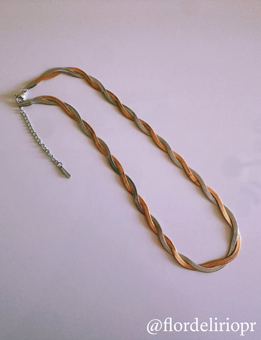 Two tones snake necklace