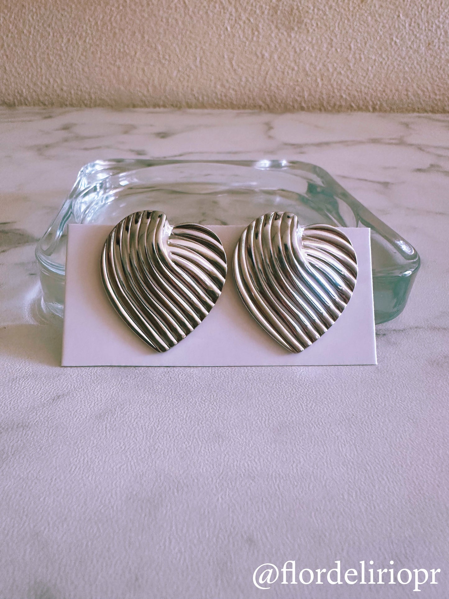 Vintage heart earrings