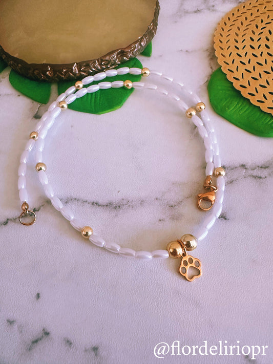 Rice pearls mini paw print choker